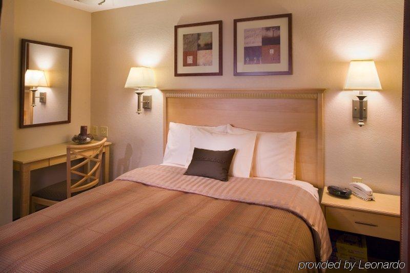 Candlewood Suites Elgin - Northwest Chicago By Ihg Экстерьер фото